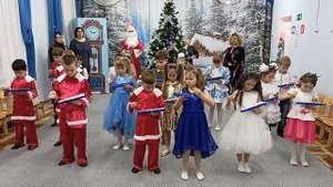 "Оркестр Новогодних часов" № 12 Музыкальный руководитель Евтодьева Аллв