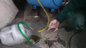 Докачать антифриз (поднять давление) в систему отопления