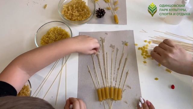 Аппликация из макарон | Home Vlog 1 смотреть онлайн