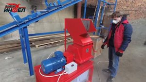 Дробилка для стекла измельчение стекла в дробилке Molot 3000.mkv