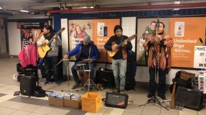 Обалденное музыкальное исполнение в Нью-Йоркском метро . Amazing musical performance in NYC subway.