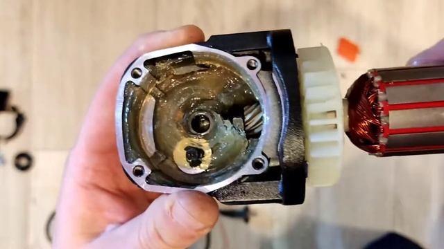 Разборка новой УШМ (болгарки) NEXTTOOL USM-1300/125LE. смотреть онлайн