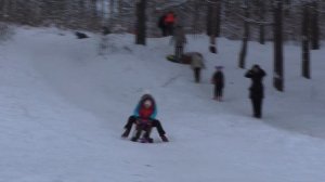 Russian winter. Катание на горках. Катание на ватрушках, на снегоходах