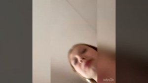 Забыл телефон на физре и вот что сняли девочки??