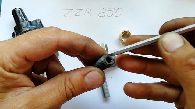 ZZR 250 Натяжитель ГРМ