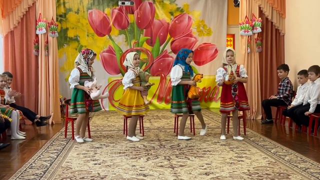 Утренник к 8 марта.