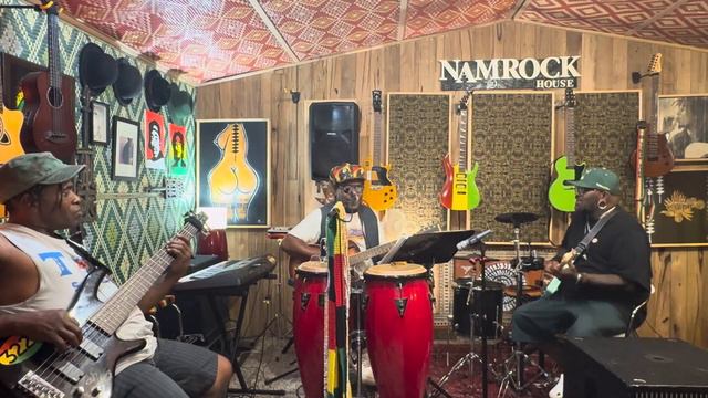 Ali rock (cover) if u ask mi to dance ￼ Freddie Fender смотреть онлайн