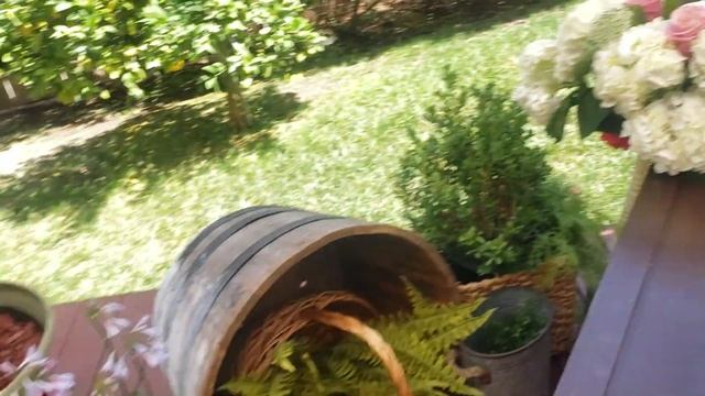 Im on Hallmark Channel. American School of Flower Design смотреть онлайн