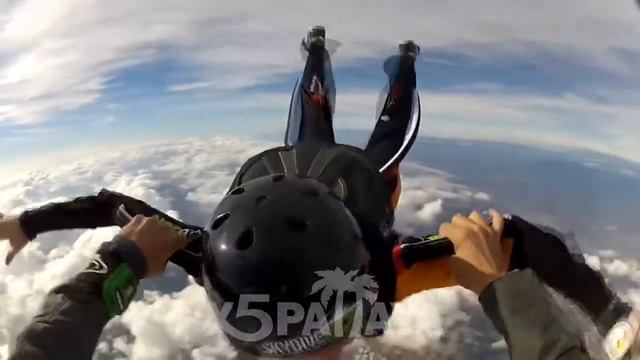 Скайдайвинг в Паттайе 2019/Skydiving in Pattaya 2019/X5 Pattaya смотреть онлайн
