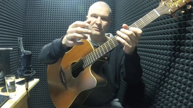 Как играть двойные ноты на гитаре правой рукой.