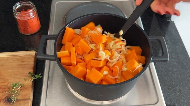 РЕЦЕПТ ТЫКВЕННОГО КРЕМ-СУПА | БЫСТРО И ВКУСНО #рецепты #вегетарианскиеблюда #овощи #хэллоуин #тыква