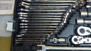 Как подобрать инструмент для автомобиля (Или сказ о том, как мужик автонабор выбирал...)) .