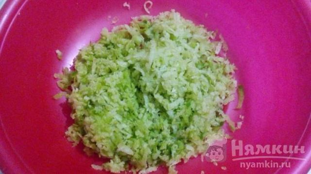 Фасоль тушеная с редькой