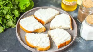 Бутерброды с печенью трески и творожным сыром