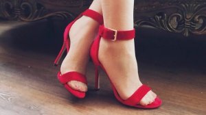 Натирает обувь? Несколько способов, как избежать мозолей