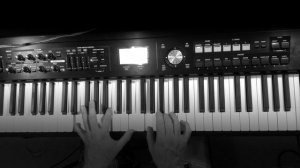 How to play losing my religion on piano