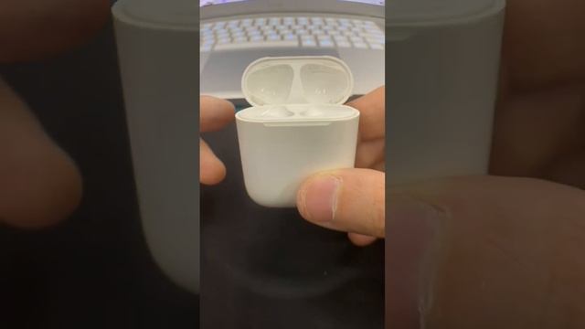 AirPods перестал работать наушник? чем чистить AirPods❓