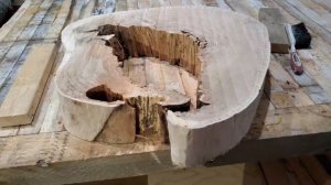 СТОЛ ИЗ СПИЛА ДЕРЕВА