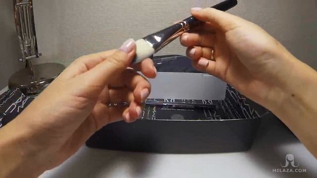 Профессиональная кисть Mac 190 для нанесения , консилера, ВВ крема натуральная смотреть онлайн