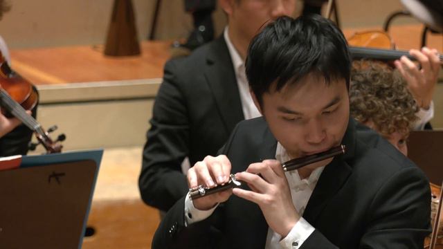 Fujikura: Flute Concerto • Ruofan Min/Nodoka Okisawa • Karajan-Akademie der Berliner Philharmoniker смотреть онлайн