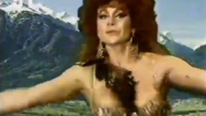Carmen Russo sul tappeto volante - Rete A 1983