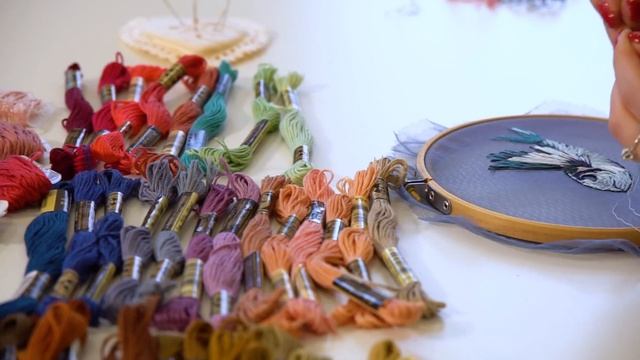 Создание работы в уникальном стиле вышивания нитками | Екатерина Марченко смотреть онлайн