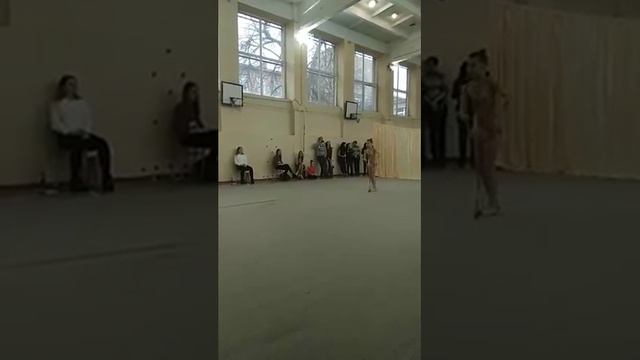 #Художественнаягимнастика для детей #Скакалка связалась. Обидно смотреть онлайн