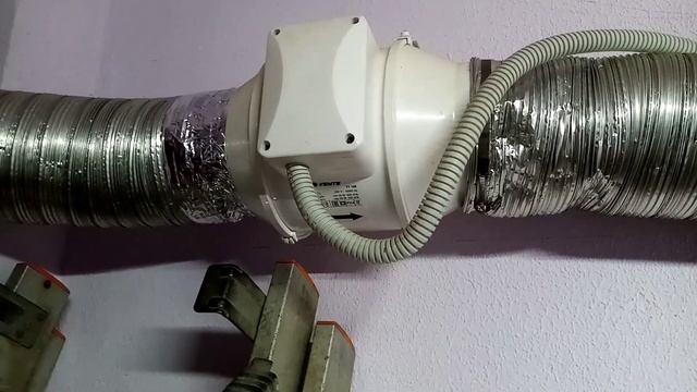 Колпак вытяжной. Кухня.Кафе.'Vents*вентилятор Ф 150 мм.520 м. куб. а надо 2880 куб Алюминиевая гофр