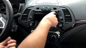 Установка магнитолы TEYES на RENAULT KAPTUR 2016-2019