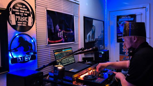 Happy New Year 2024 Club Remix #1 Let's Go!! смотреть онлайн