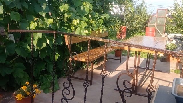 нанесение золотой патины. кованые перила. своими руками