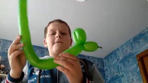 делаем собачку из шарика.