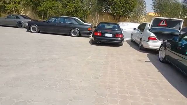 Abu Dhabi UAE ?? CLASSIC MERCEDES BENZ AMG PARK OF OUR BRO ALYEHLI AMG смотреть онлайн