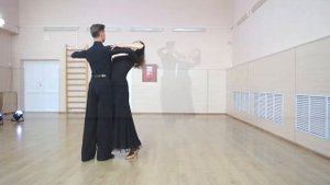 Curved Feather in Waltz   Изогнутое перо в Медленном вальсе
