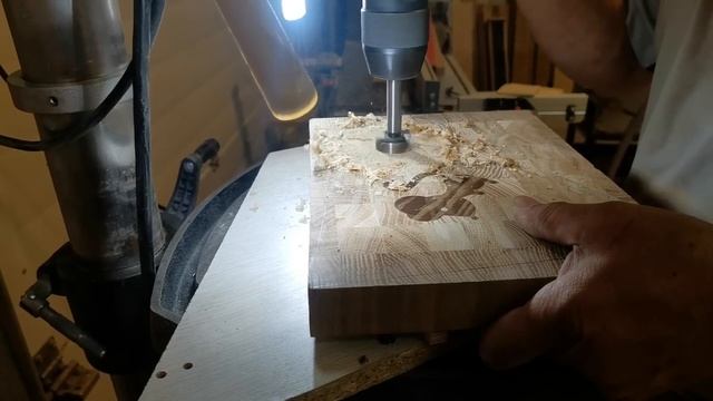 сырная доска с инкрустацией
