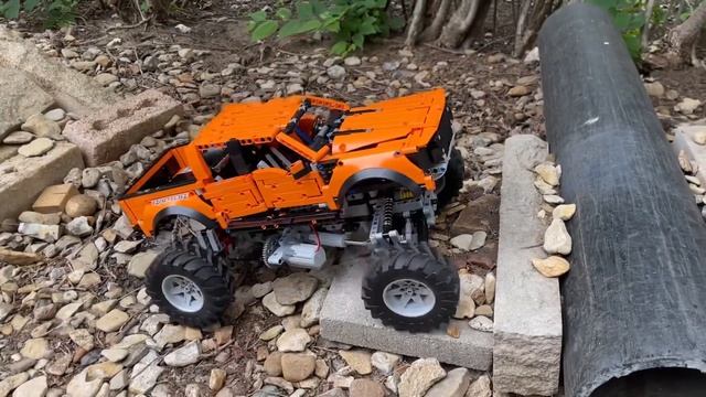 Off-Road Lego Raptor смотреть онлайн