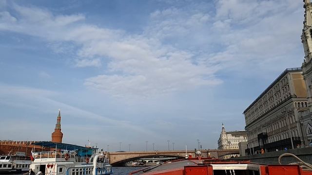 Он давно похоронил любимую, но неожиданно на свадьбе дочери услышал родной голос: истории из жизни смотреть онлайн