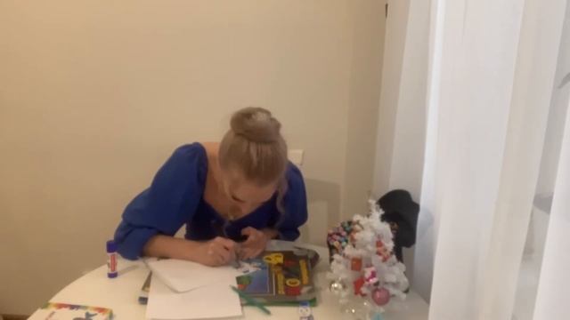 Ирина Михайлова Развивашки Делаем игрушку Снеговик-неваляшка из пластиковой крышки 5+ смотреть онлайн