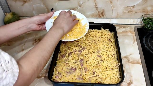 Понадобится всего 20 минут - Ленивая картофельная запеканка с фаршем в духовке. смотреть онлайн