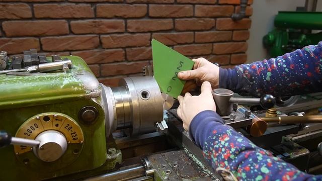 Как выточить длинный шестигранник. смотреть онлайн