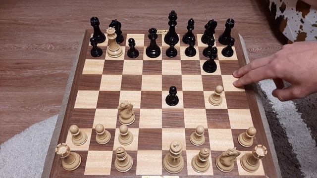 Шахматы. Бесплатные шахматные уроки. Ферзь в дебюте легко выигрывает. смотреть онлайн