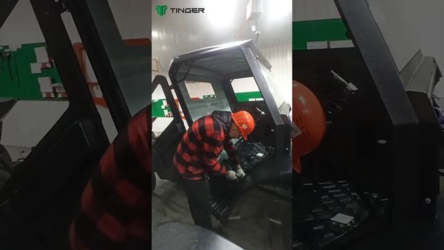 сборка вездехода Tinger. монтаж уплотнителей дверей