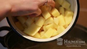 Гороховый суп из свиных рёбер