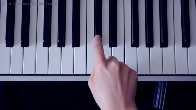 Алёна Швец - Соперница (на пианино одним пальцем)