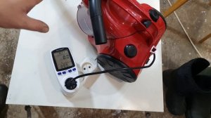 Проверил мощность дешевого пылесоса из м-на "Светофор" ваттметром. Меня обманули.