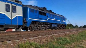ДИЗЕЛЬ ПОЕЗД ДДБ1 ПРОЕЗЖАЕТ НА ЛУЧЁСЕ