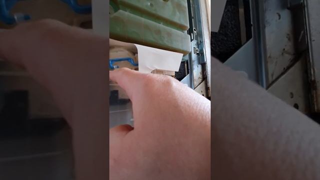Посудомойка SIEMENS (оно же BOSCH) не наливает воду, работает откачка, ошибок нет. смотреть онлайн