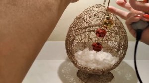 Новогодний сказочный шар своими руками из ниток