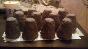 Рассада клубники в торфяных стаканчиках