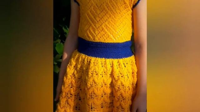 ВЯЗАНОЕ ПЛАТЬЕ  на 5-6 лет.